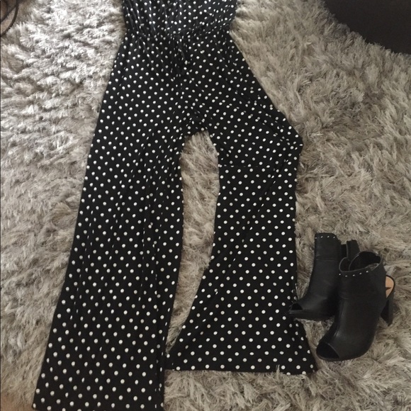 ❤️SOLD🔴So cute jumpsuit!❤️ - Picture 6 of 8